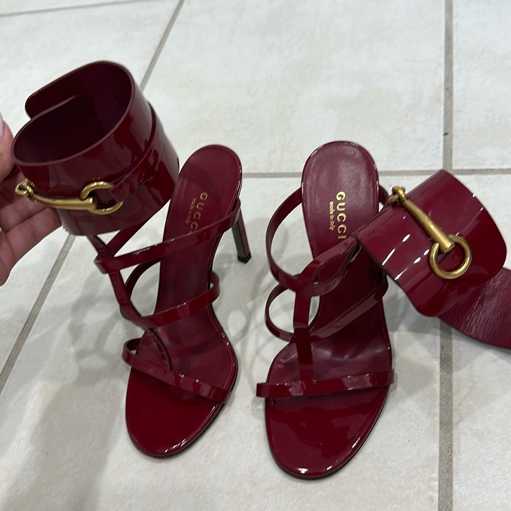 Gucci sandals